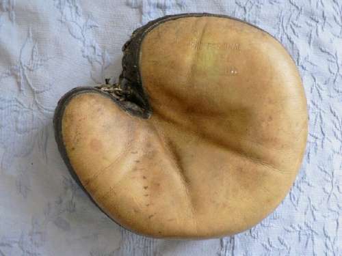 Goldsmith Catchers Mitt Front